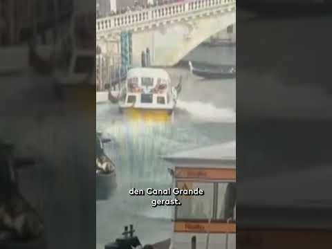 Video Thumbnail: WASSERTAXI AUSSER KONTROLLE: Gondeln im Canal Grande gerammt – Ursache unklar #shorts