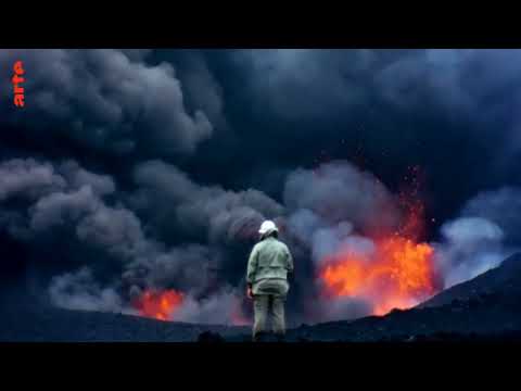 AU CŒUR DES VOLCANS : REQUIEM POUR KATIA ET MAURICE KRAFFT - Extrait