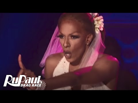 Sahara Davenport Lip Syncs to 'Carry On' | RuPaul's Drag Race