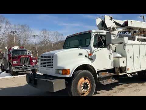 2001 INTERNATIONAL 4900 DIGGER TRUCK 3559