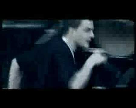 Massive Töne - Bombing