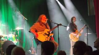 Roky Erickson performs the 13th Floor Elevators "Tried to Hide" Live 2016-04-22