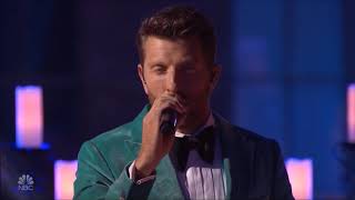 Brett Eldredge sings &quot;The First Noel&quot; 2019 Live Christmas Music Video HD 1080p