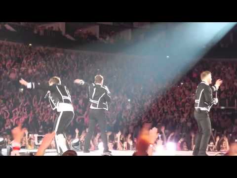 Take That - Shine (Live at the O2 15/06/2015)