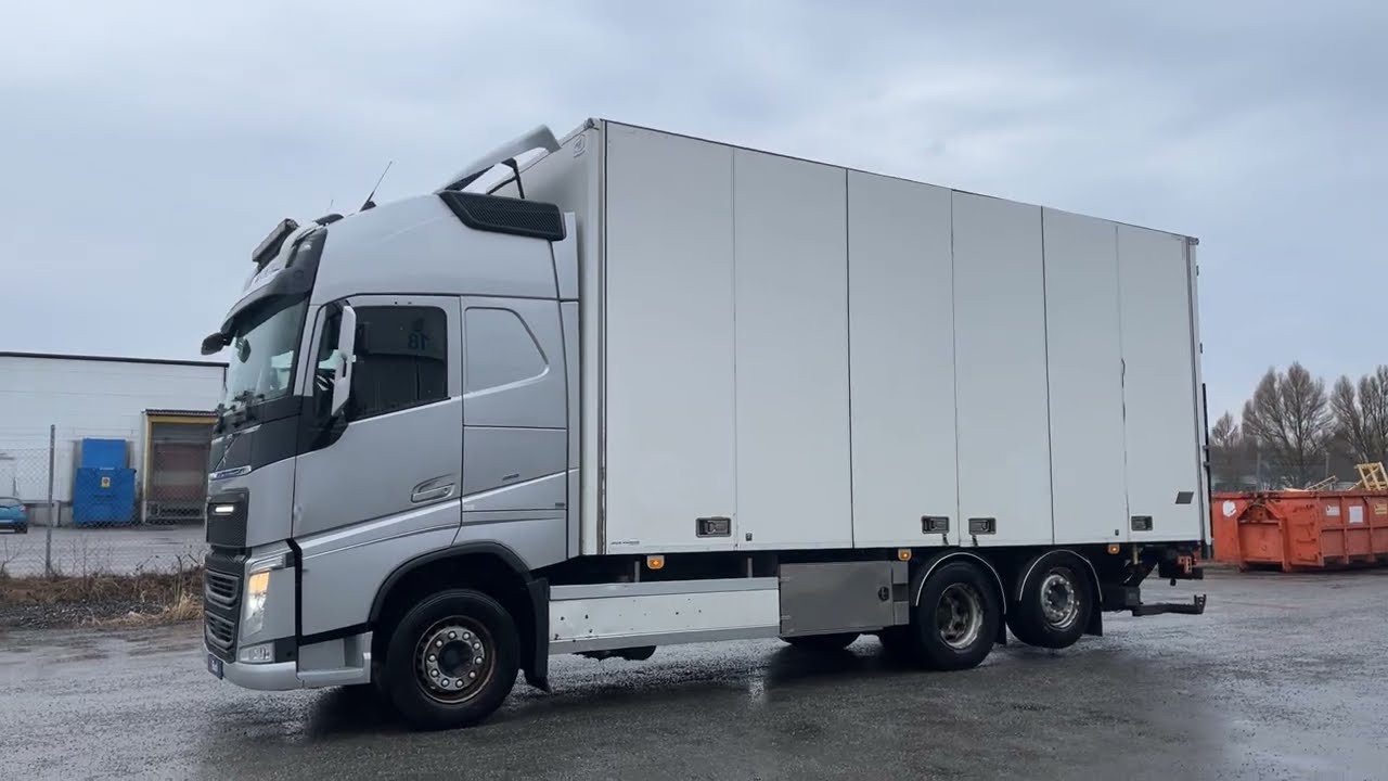 Lastbil Volvo FH 6x2  | JPGS | Öppningsbar sida