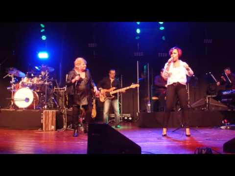 V.Špinarová a P.Janů-Tour 2015-Litoměřice-To máme mládež-12.11.