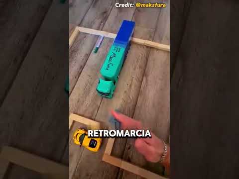 Ecco perché i camionisti guadagnano così tanto: parcheggiare è una vera arte 🚛🅿️