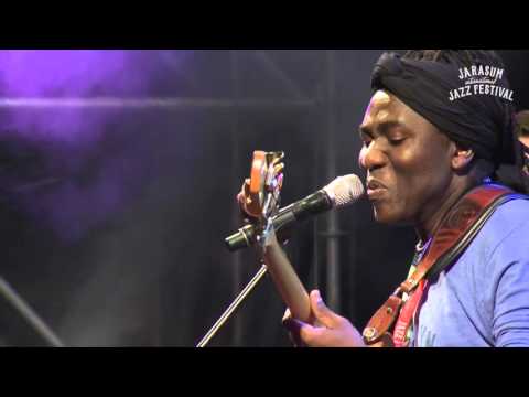 Richard Bona - Jarasum Jazz Festival 2015