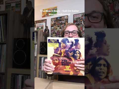 Unboxing the Beach Boys’ “Sail On Sailor” Boxset!