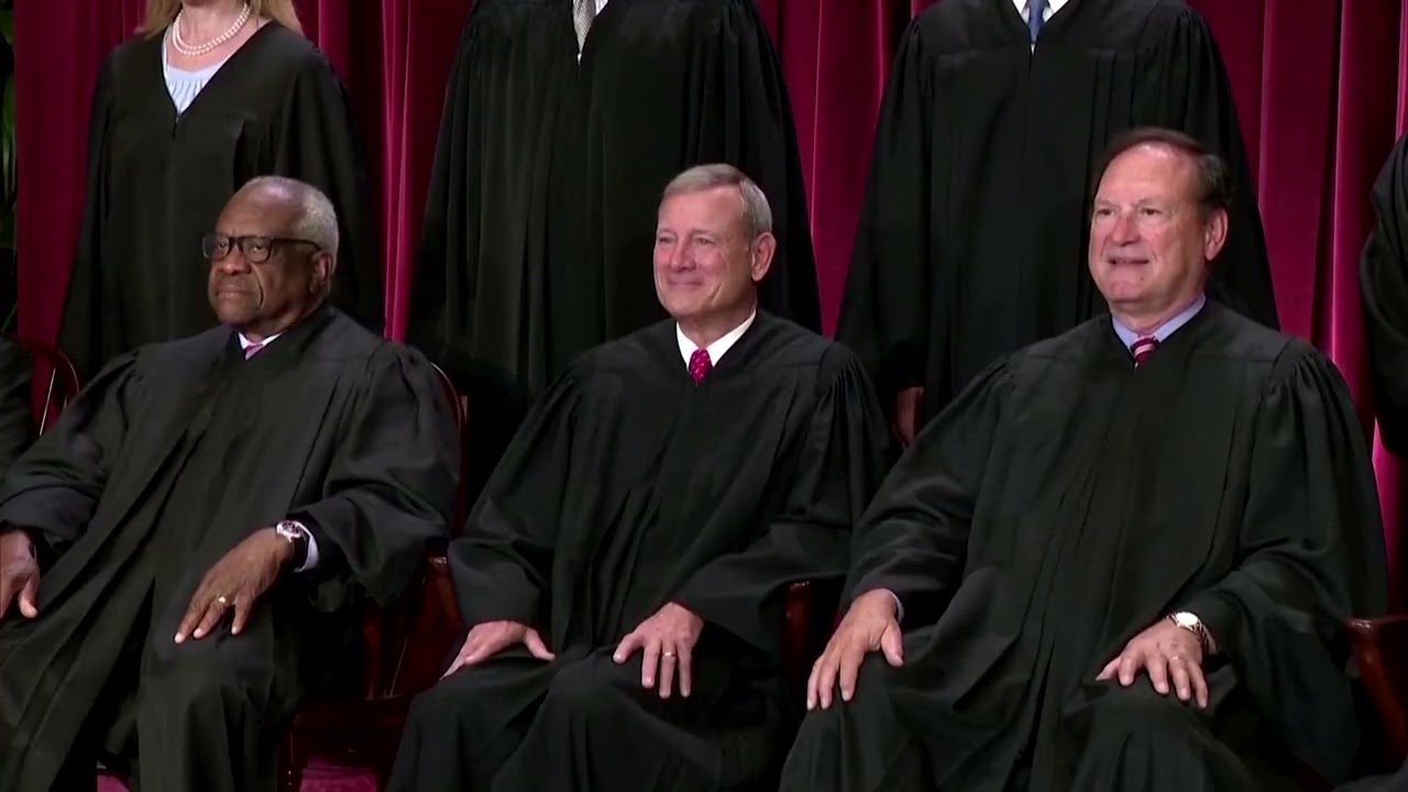 US Supreme Court unveils ethics code for justices