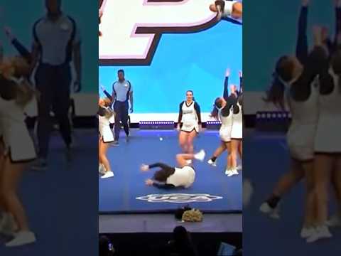the most iconic standing full 🔥 #cheerleading #sportshorts #cheerleader #cheer