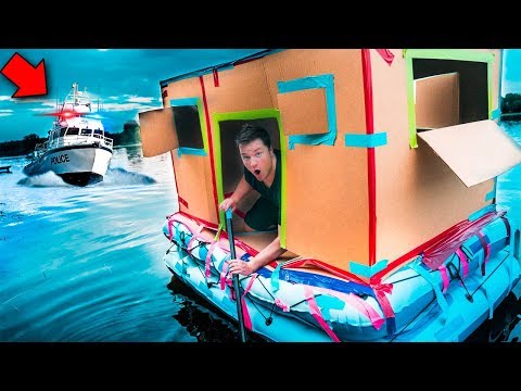 ESCAPING POLICE CHASE IN FLOATING FORT!! 🚔(24 Hour Challenge) Video