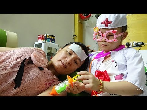 Family fun with baby doctor helps Mommy! Kids Pretend Play with Doctor Toys! Video