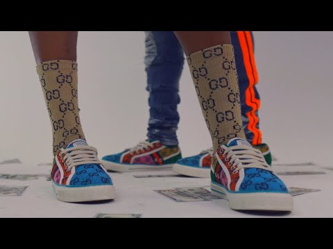 Smurf Hicks I put that shit on (Official Video) Prod by lil Cyko 