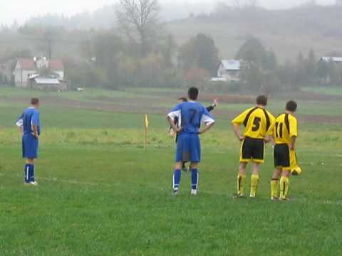 25.10.09 - 11:20 - LKS Łęki Strzyżowskie 1:2 LKS Nafta Chorkówka (0:1)