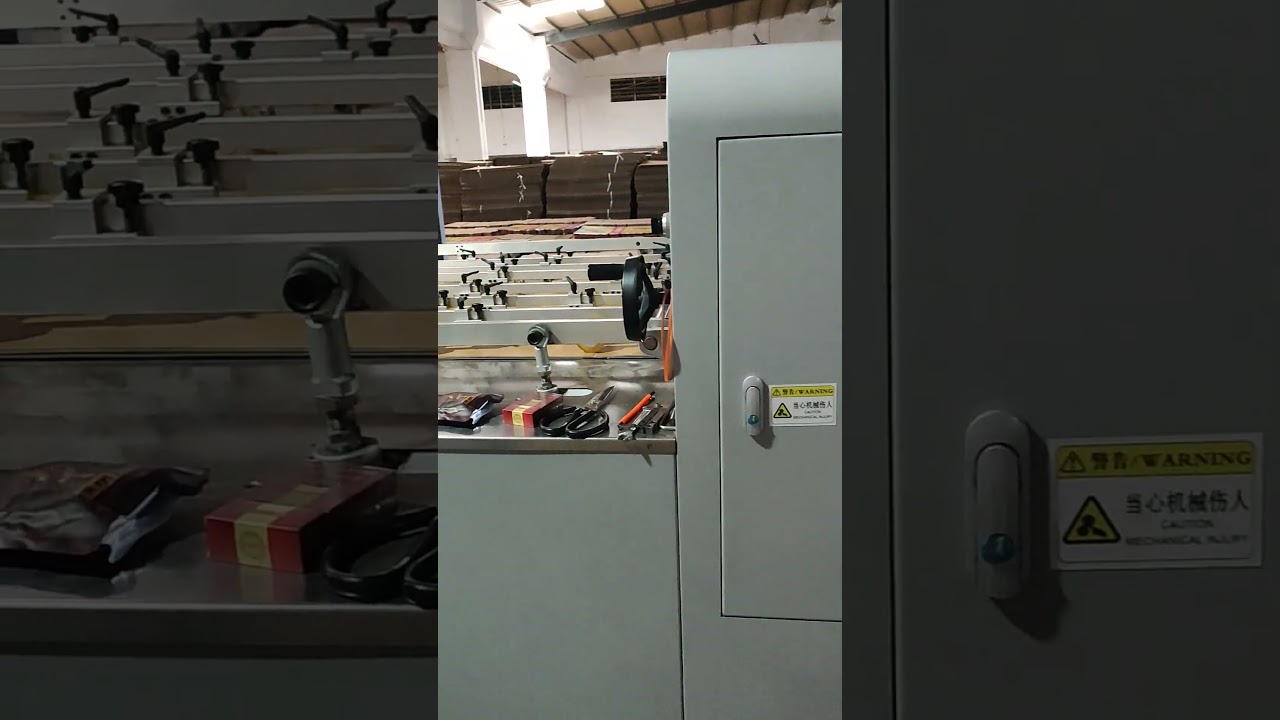 Die Cutting Machine , Customized Paper Box Factory, www.happypaperbox.com whatsapp :+86-15919348902