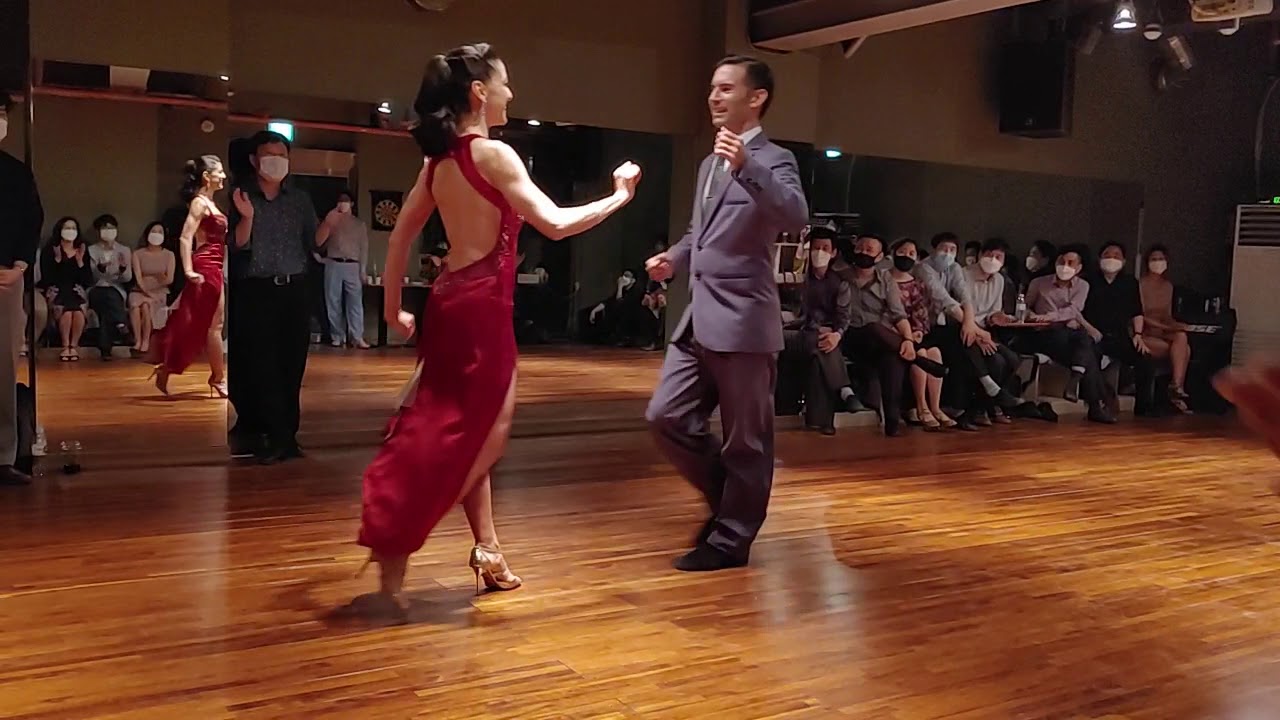 [Edgardo Donato, Horacio Lagos . Randona - Sacale punta] Miguel Calvo & Pelin Ercan