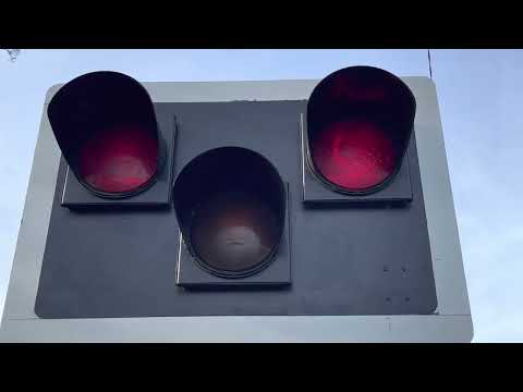 Coolmine Station Level Crossing (Dublin) Sunday 02.04.2023