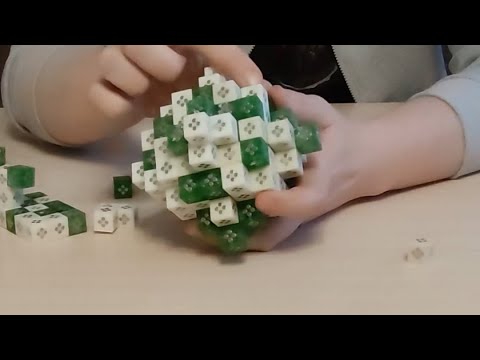 Сборка призмы и шара из магнитных кубиков