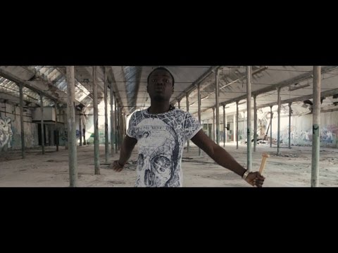 Young Safo - Supreme (OFFICIAL MUSIC VIDEO)