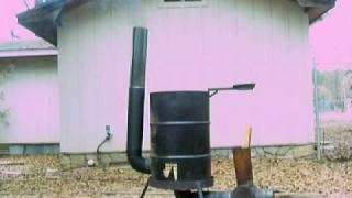 preview picture of video 'Rocket Stove Warm up'