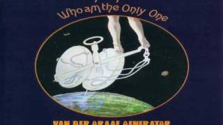 V D G G H To He   Who Am The Only One 03   The Emperor in his war room