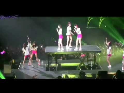 Jealous Sica (low key yulsic moment)