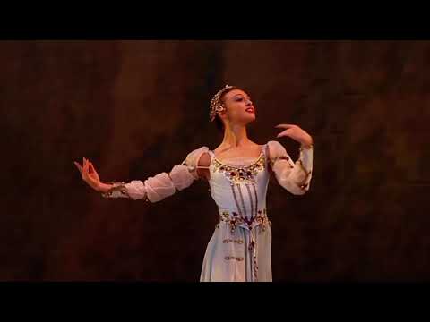 SWAN LAKE - Pas de Trois Variation #1 (Irina Golub - Mariinsky Ballet)