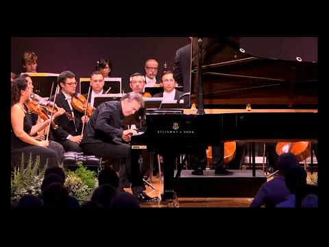 Beethoven Piano Concerto No. 3, Alexei Volodin, Cameristi della Scala, Wilson Hermanto, conductor.