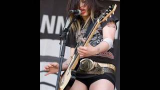 die mannequin - Upside down cross lyrics