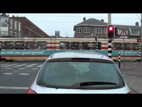 Cab ride bus; Veolia lijn 130: Rijswijk-Den Haag (20150106)