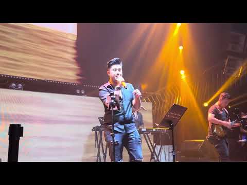 Sepenuh Hati - Roni Parulian (live cover) by Nanda Prima