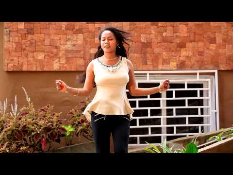 EMENYAH   TSY TAITAITSY