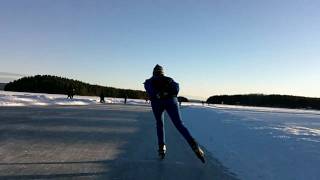 preview picture of video 'speed skating at Lake Runn, Sweden'