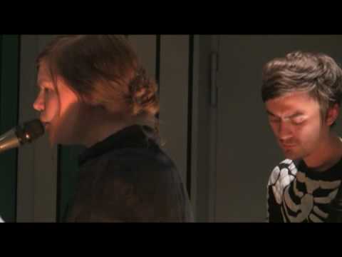 ROTE RAUPE - Restgeräusch Sessions mit ME SUCCEEDS