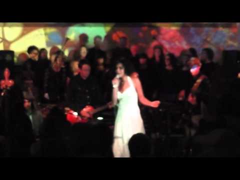 Alison David and Mezzowave Bridge Over Troubled Water