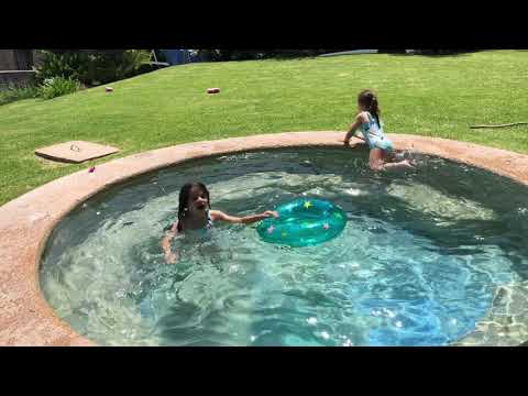 Inés y Ane en el jacuzzi de San Juan