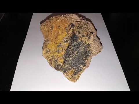 Extremely Hot and Heavy Mass of Uraninite (Gummite) with Schoepite/Becquerelite Alteration