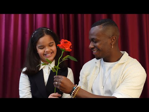 Banto Dos Santos & Sarah Santos - Azi este ziua florilor 🌸