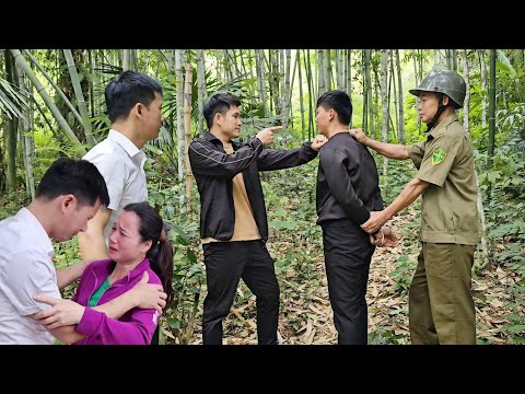 Khanh was overjoyed that she had finally found Hoang, the criminal who had been arrested