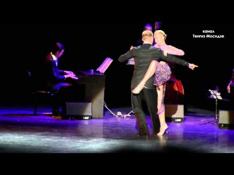  Vera Gogoleva  and  Alexander Frolov  are  dancing  to  a  tango  by  Solo Tango Orquesta