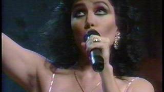 Video Dos Mares Mas Que Tu (En Vivo) de Beatriz Adriana 