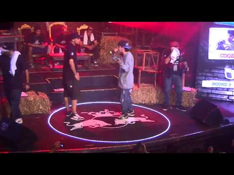 Red Bull Batalla de los Gallos Argentina 2012 1 RONDA (Coqee vs Deivbeat ) Radio Doble HH