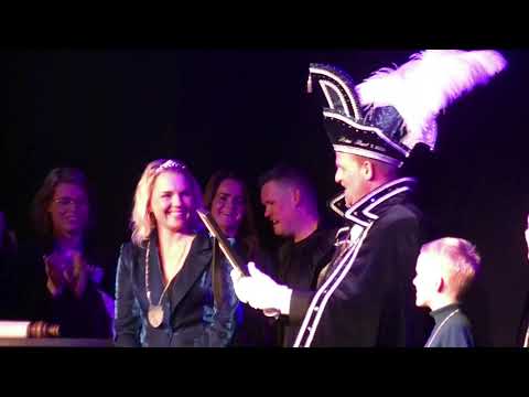 Bekendmaking prinsenpaar “prins Bart I en prinses Nicole @ CV de Knoll’ntrekkers gala 2024