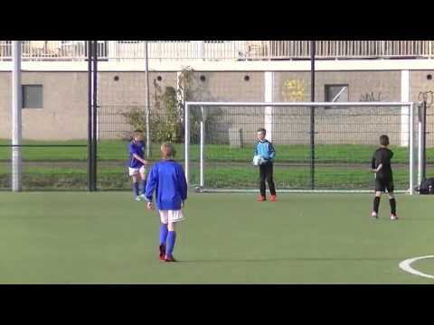 FC Weesp E2 - FC Almere E3 (26-10-13)