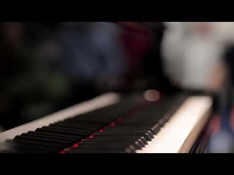 Marina Lebenson spielt auf Frankfurter Musikmesse 2009