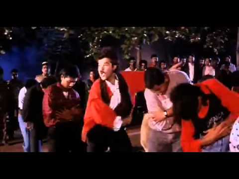 Poster yun ghoor ghoor ke