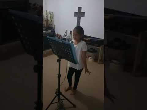 Rani baru belajar nyanyi 😊