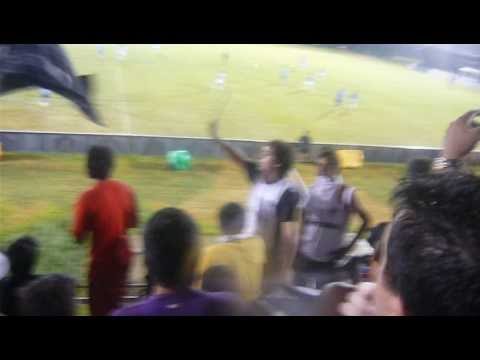 "LA ESCOLTA LIBERTAD "no me pregunten la razon"" Barra: La Escolta &bull; Club: Libertad