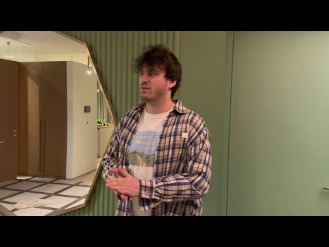 Visiting Bayne’s BALLER PAD (100+ top girls pulled)